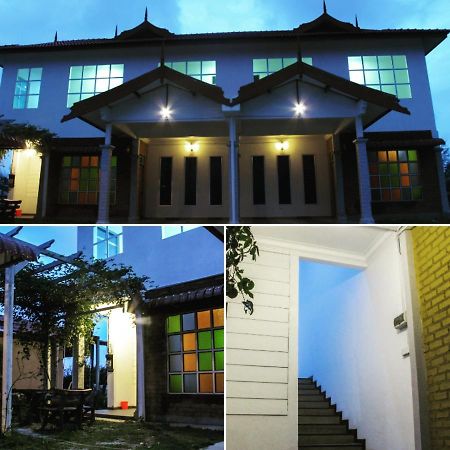 Andalus Beach Residence Marang Exteriör bild